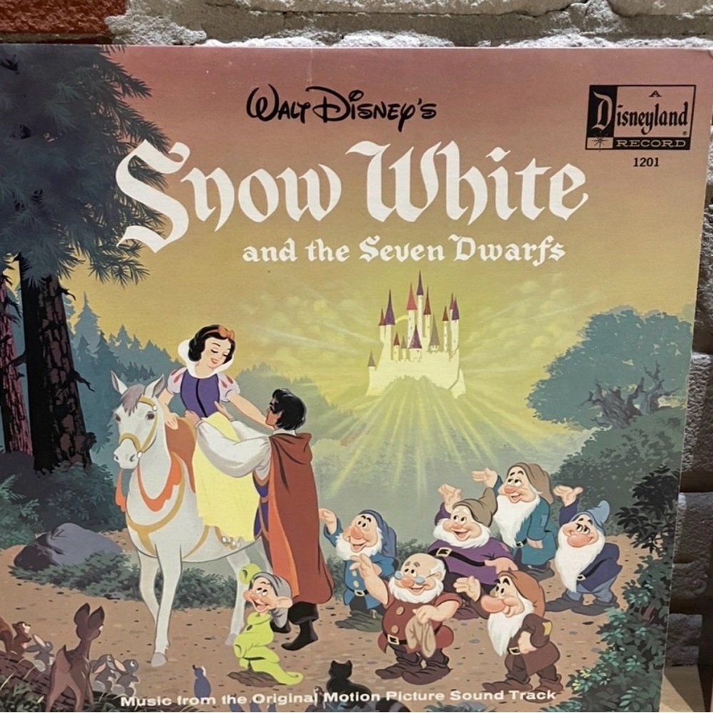 Walt Disney's Snow White and the Seven Dwarfs Vinyl Record